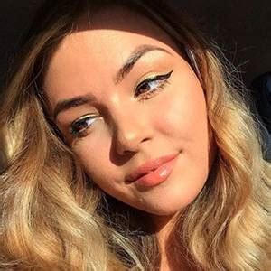 Jem Wolfie Bio, Wiki, Net Worth, Dating, Boyfriend,。